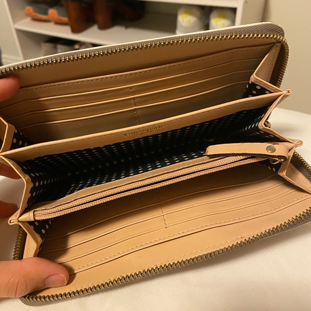 Kate Spade Wallet - Picture 2 of 3